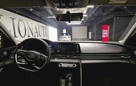 Hyundai Elantra, 2022 год, 1 999 000 рублей, 11 фотография