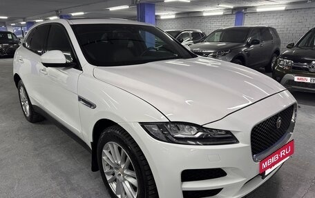 Jaguar F-Pace, 2016 год, 2 175 000 рублей, 3 фотография