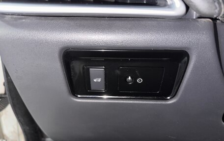 Jaguar F-Pace, 2016 год, 2 175 000 рублей, 10 фотография