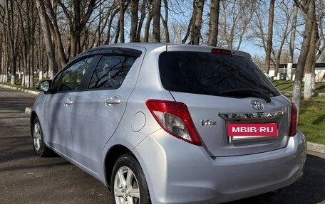 Toyota Vitz, 2014 год, 915 000 рублей, 6 фотография