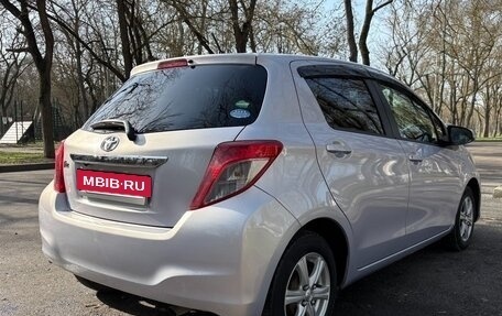 Toyota Vitz, 2014 год, 915 000 рублей, 4 фотография