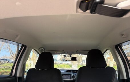 Toyota Vitz, 2014 год, 915 000 рублей, 26 фотография