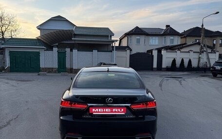 Lexus LS IV, 2018 год, 8 000 000 рублей, 3 фотография