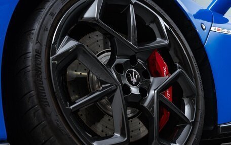 Maserati MC20, 2023 год, 22 030 000 рублей, 29 фотография