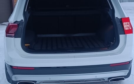 Volkswagen Tiguan II, 2019 год, 2 740 000 рублей, 8 фотография