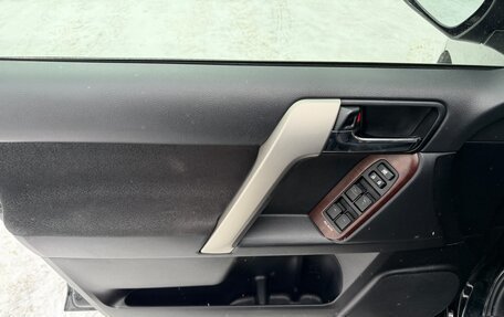 Toyota Land Cruiser Prado 150 рестайлинг 2, 2014 год, 3 400 000 рублей, 10 фотография