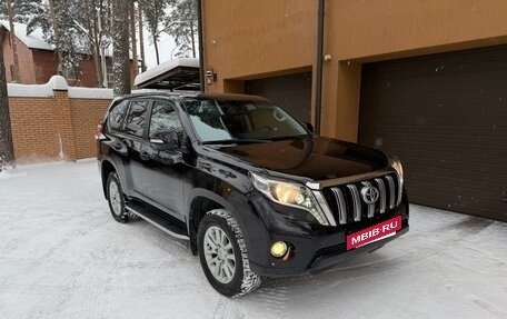 Toyota Land Cruiser Prado 150 рестайлинг 2, 2014 год, 3 400 000 рублей, 2 фотография