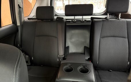 Toyota Land Cruiser Prado 150 рестайлинг 2, 2014 год, 3 400 000 рублей, 25 фотография