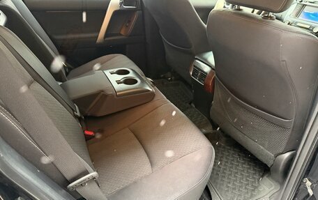 Toyota Land Cruiser Prado 150 рестайлинг 2, 2014 год, 3 400 000 рублей, 23 фотография