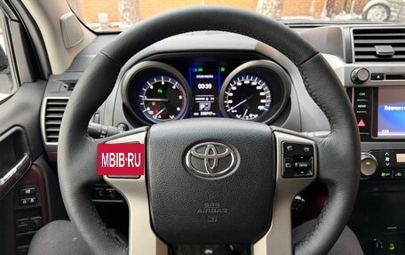 Toyota Land Cruiser Prado 150 рестайлинг 2, 2014 год, 3 400 000 рублей, 14 фотография