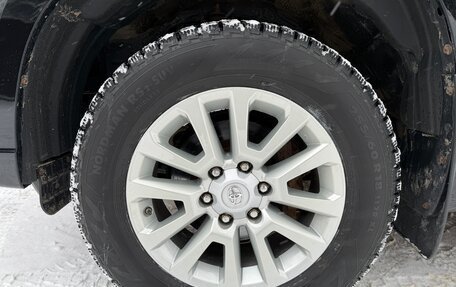 Toyota Land Cruiser Prado 150 рестайлинг 2, 2014 год, 3 400 000 рублей, 28 фотография