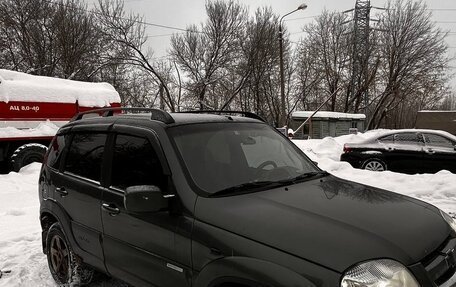 Chevrolet Niva I рестайлинг, 2011 год, 700 000 рублей, 2 фотография