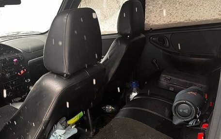 Chevrolet Niva I рестайлинг, 2011 год, 700 000 рублей, 11 фотография