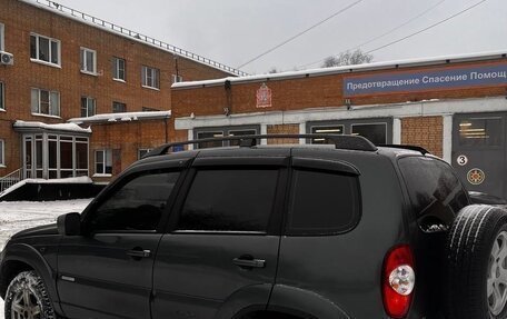 Chevrolet Niva I рестайлинг, 2011 год, 700 000 рублей, 8 фотография