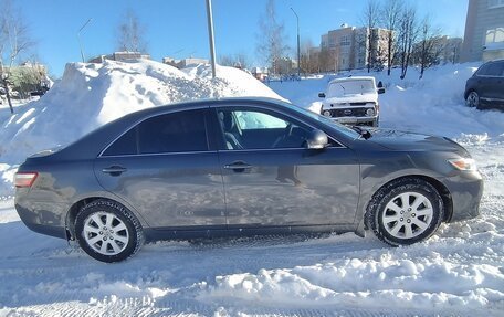 Toyota Camry, 2010 год, 1 300 000 рублей, 4 фотография