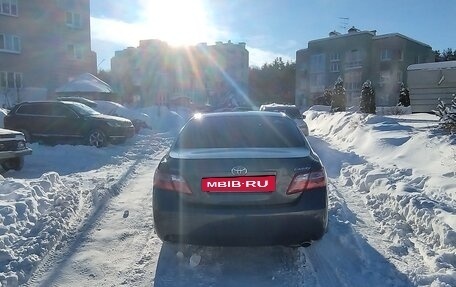 Toyota Camry, 2010 год, 1 300 000 рублей, 7 фотография