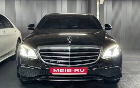 Mercedes-Benz E-Класс, 2019 год, 4 200 000 рублей, 2 фотография