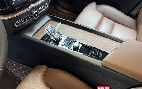 Volvo XC60 II, 2024 год, 5 050 000 рублей, 10 фотография