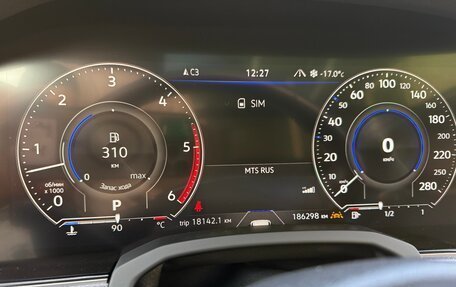 Volkswagen Touareg III, 2019 год, 4 400 000 рублей, 8 фотография