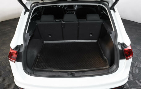 Volkswagen Tiguan II, 2017 год, 1 929 000 рублей, 10 фотография