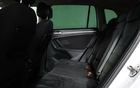 Volkswagen Tiguan II, 2017 год, 1 929 000 рублей, 12 фотография