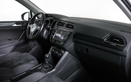 Volkswagen Tiguan II, 2017 год, 1 929 000 рублей, 11 фотография