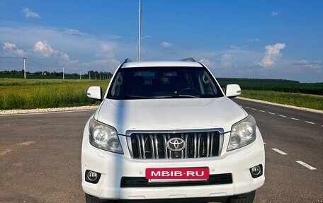 Toyota Land Cruiser Prado 150 рестайлинг 2, 2011 год, 2 134 000 рублей, 2 фотография