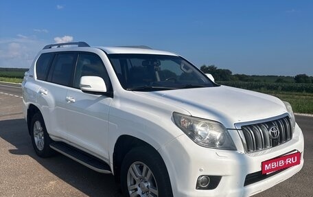 Toyota Land Cruiser Prado 150 рестайлинг 2, 2011 год, 2 134 000 рублей, 3 фотография