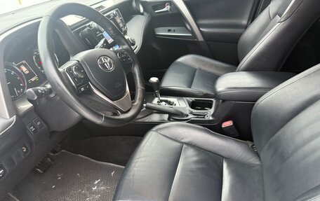 Toyota RAV4, 2015 год, 2 800 000 рублей, 5 фотография