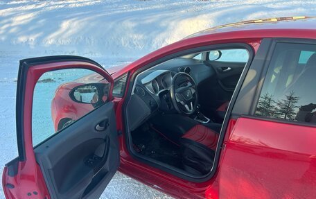 SEAT Ibiza IV рестайлинг 2, 2012 год, 960 000 рублей, 9 фотография