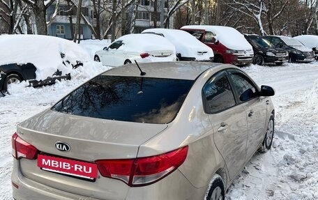 KIA Rio III рестайлинг, 2015 год, 550 000 рублей, 3 фотография