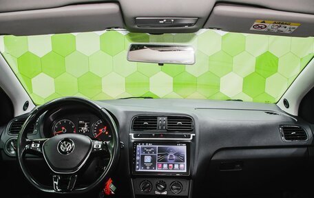 Volkswagen Polo VI (EU Market), 2015 год, 1 050 000 рублей, 14 фотография