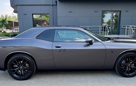 Dodge Challenger III рестайлинг 2, 2017 год, 2 990 000 рублей, 6 фотография