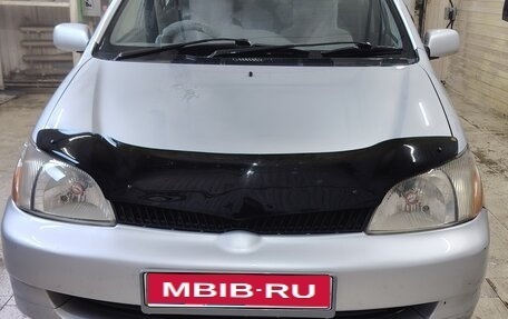 Toyota Platz, 2000 год, 350 000 рублей, 1 фотография