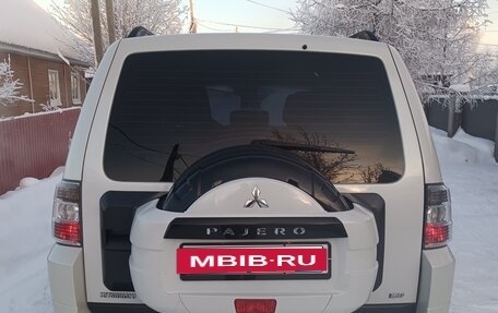 Mitsubishi Pajero IV, 2013 год, 1 850 000 рублей, 5 фотография