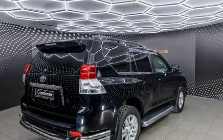 Toyota Land Cruiser Prado 150 рестайлинг 2, 2010 год, 2 729 000 рублей, 3 фотография