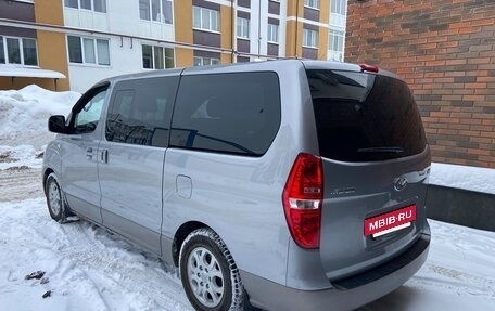 Hyundai H-1 II рестайлинг, 2014 год, 2 200 000 рублей, 5 фотография