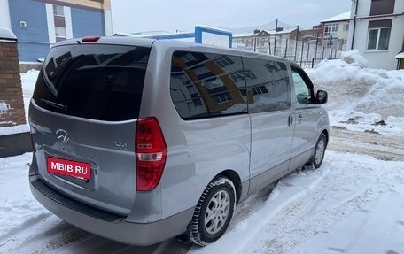 Hyundai H-1 II рестайлинг, 2014 год, 2 200 000 рублей, 7 фотография