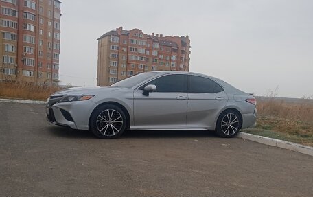 Toyota Camry, 2018 год, 2 175 000 рублей, 2 фотография