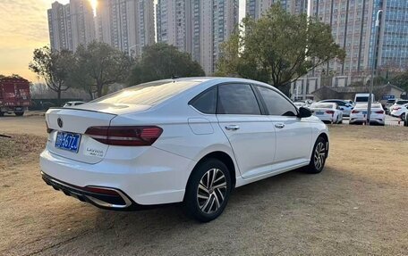 Volkswagen Lavida, 2022 год, 1 650 000 рублей, 4 фотография