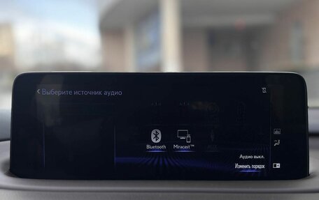 Lexus RX IV рестайлинг, 2019 год, 3 890 000 рублей, 18 фотография