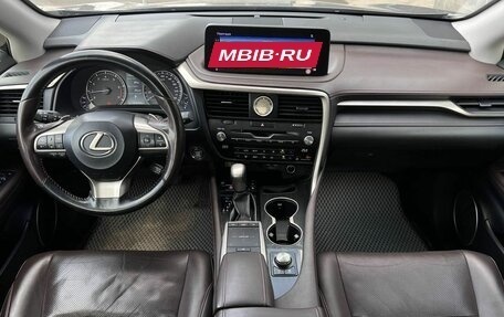 Lexus RX IV рестайлинг, 2019 год, 3 890 000 рублей, 9 фотография