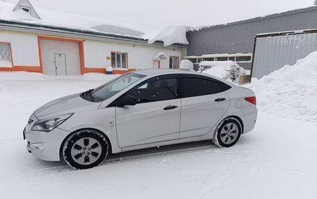 Hyundai Solaris II рестайлинг, 2014 год, 666 000 рублей, 5 фотография