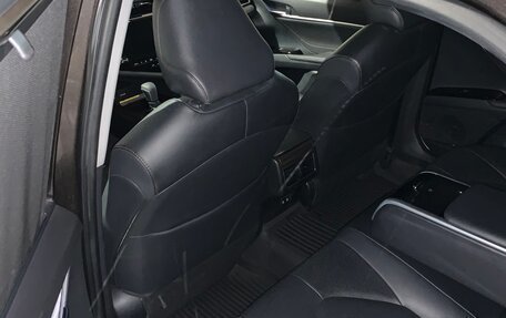 Toyota Camry, 2019 год, 4 000 000 рублей, 8 фотография