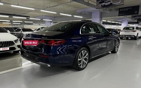 Mercedes-Benz E-Класс, 2025 год, 7 600 000 рублей, 5 фотография