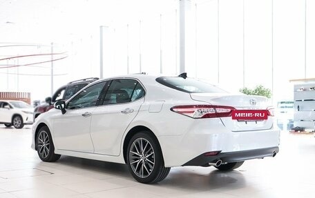 Toyota Camry, 2025 год, 5 040 000 рублей, 3 фотография