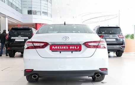 Toyota Camry, 2025 год, 5 040 000 рублей, 4 фотография