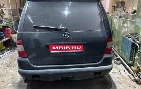 Mercedes-Benz M-Класс, 1998 год, 300 000 рублей, 3 фотография