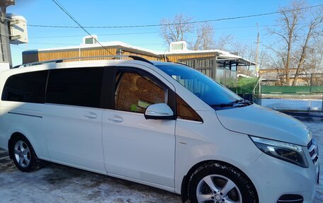 Mercedes-Benz V-Класс, 2015 год, 4 000 000 рублей, 3 фотография