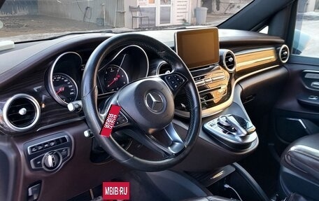 Mercedes-Benz V-Класс, 2015 год, 4 000 000 рублей, 7 фотография